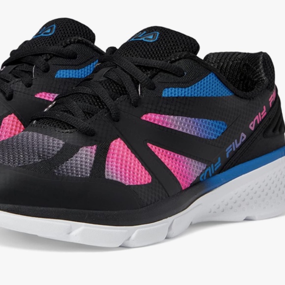 FILA Sneakers. - Picture 3 of 4